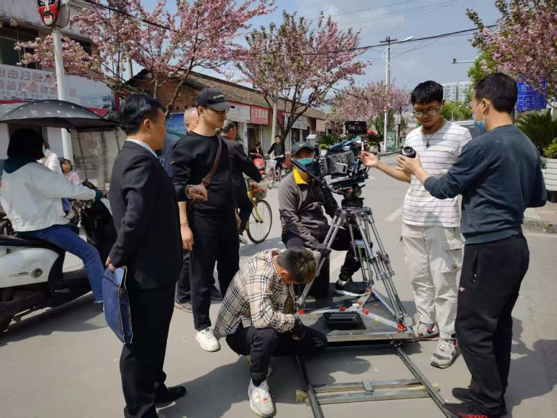 康定县景点宣传片拍摄公司教你如何拍摄月食
